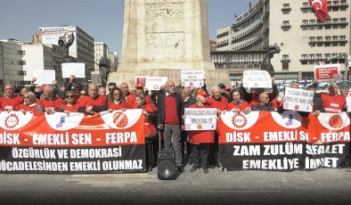 Emekliler Ankara’da hükümete tepki gösterdi