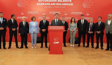 CHP’li büyükşehir belediye başkanları İstanbul’da buluştu